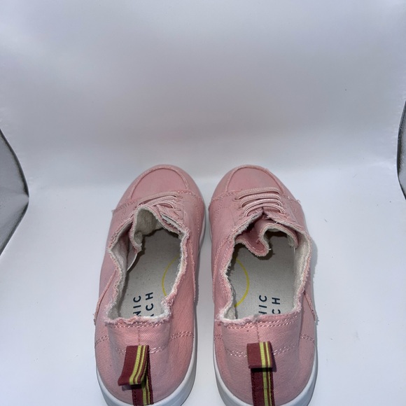 Vionic Beach Pink Casual Flats - Picture 6 of 8